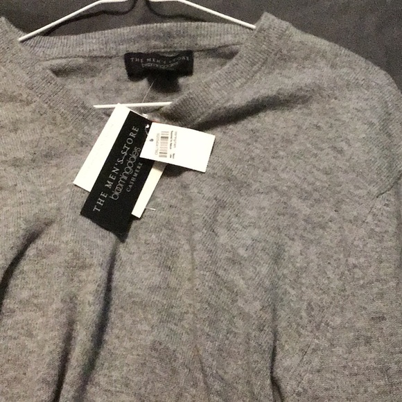 HP 🎉🎊Bloomingdales sweater